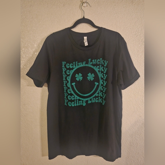 🍀🖤🙂EUC Bella Canvas "Feeling Lucky Tee" Black/Green Sz Large🙂🖤🍀 - Picture 5 of 8